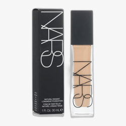 NARS Natural Radiant Longwear Foundation (Light 2 Mont Blanc)