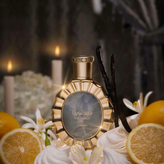 Lattafa Victoria 100 ml Eau de Parfum uniseksinių kvepalų flakonas