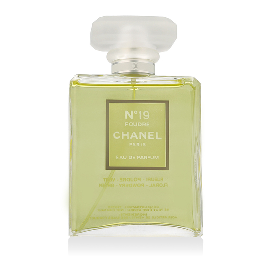Chanel No 19 Poudre EDP kvepalų flakonas produkto nuotraukoje