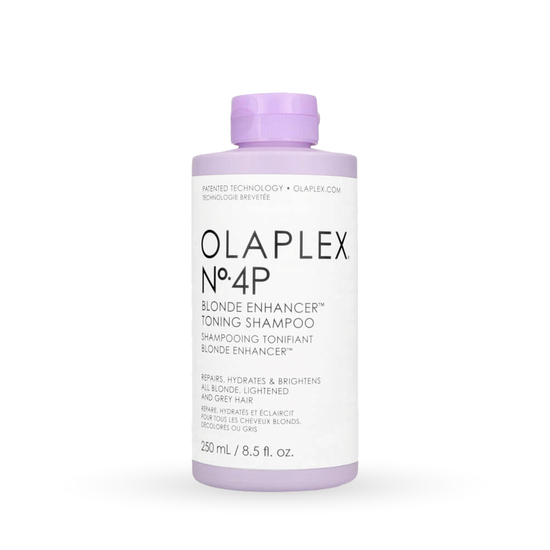 Olaplex No. 4P violetinio tonizuojančio šampūno vaizdas šviesiems plaukams