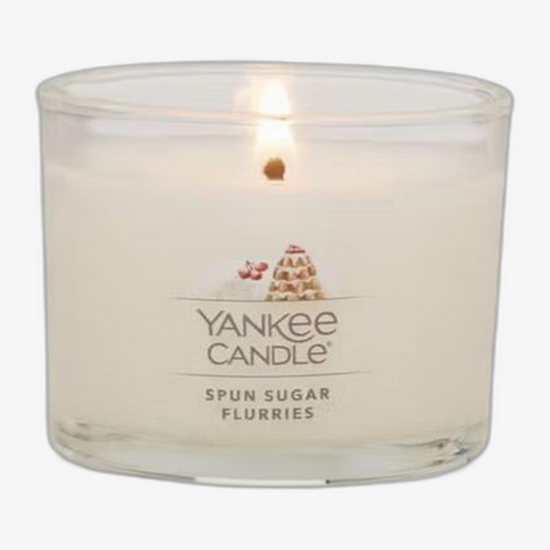Yankee Candle Classic Medium Jar Candles Scented Candle Spun Sugar Flurries