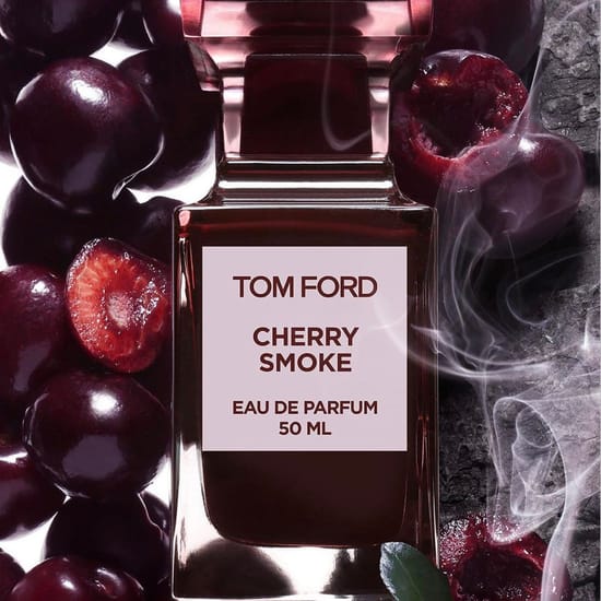 TOM FORD Cherry Smoke EDP, флакон унисекс-парфюма с вишнёво-дымным характером