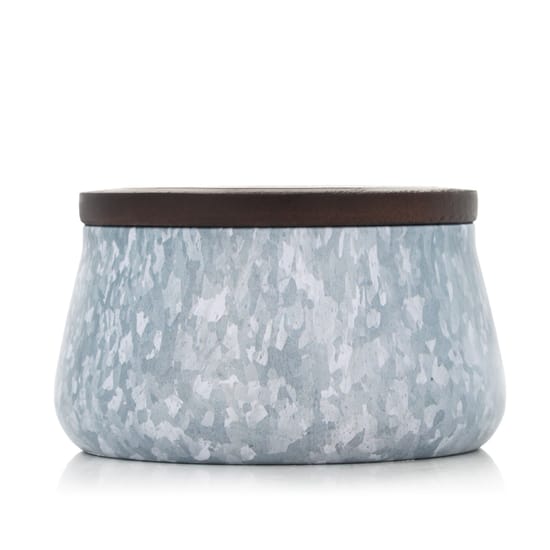 Yankee Candle Outdoor Fresh Rain — ароматическая свеча для дома